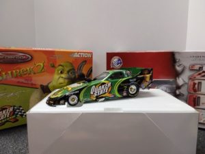 1 24 NHRA Tony Pedregon Quaker State Shrek 2