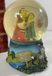 Shrek Fiona Donkey Dreamworks Dashing Through The Mud Snow Globe