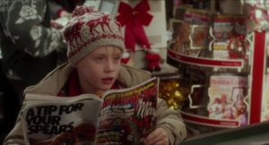 Womans-Day-Magazine-Held-by-Macaulay-Culkin-Kevin-McCallister-in-Home-Alone