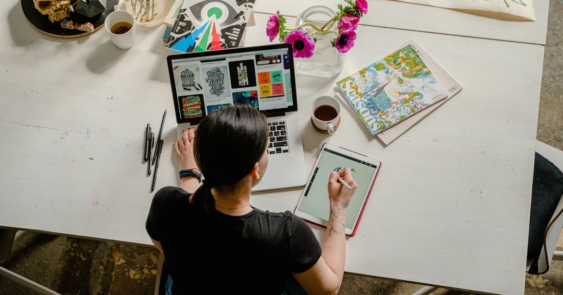 briefing a graphic designer