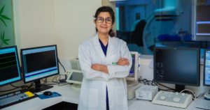 how to market laboratory services