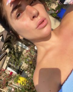 lady gaga no makeup selfie